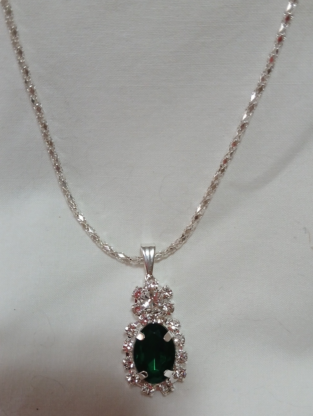 Jewelry Set - Picture 3 of 8